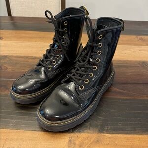 Dr. Martens Unisex Black Patent Leather Boots